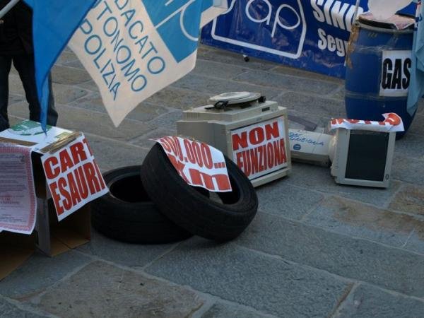 111018-Manifestazione Piazza Borsa (11)